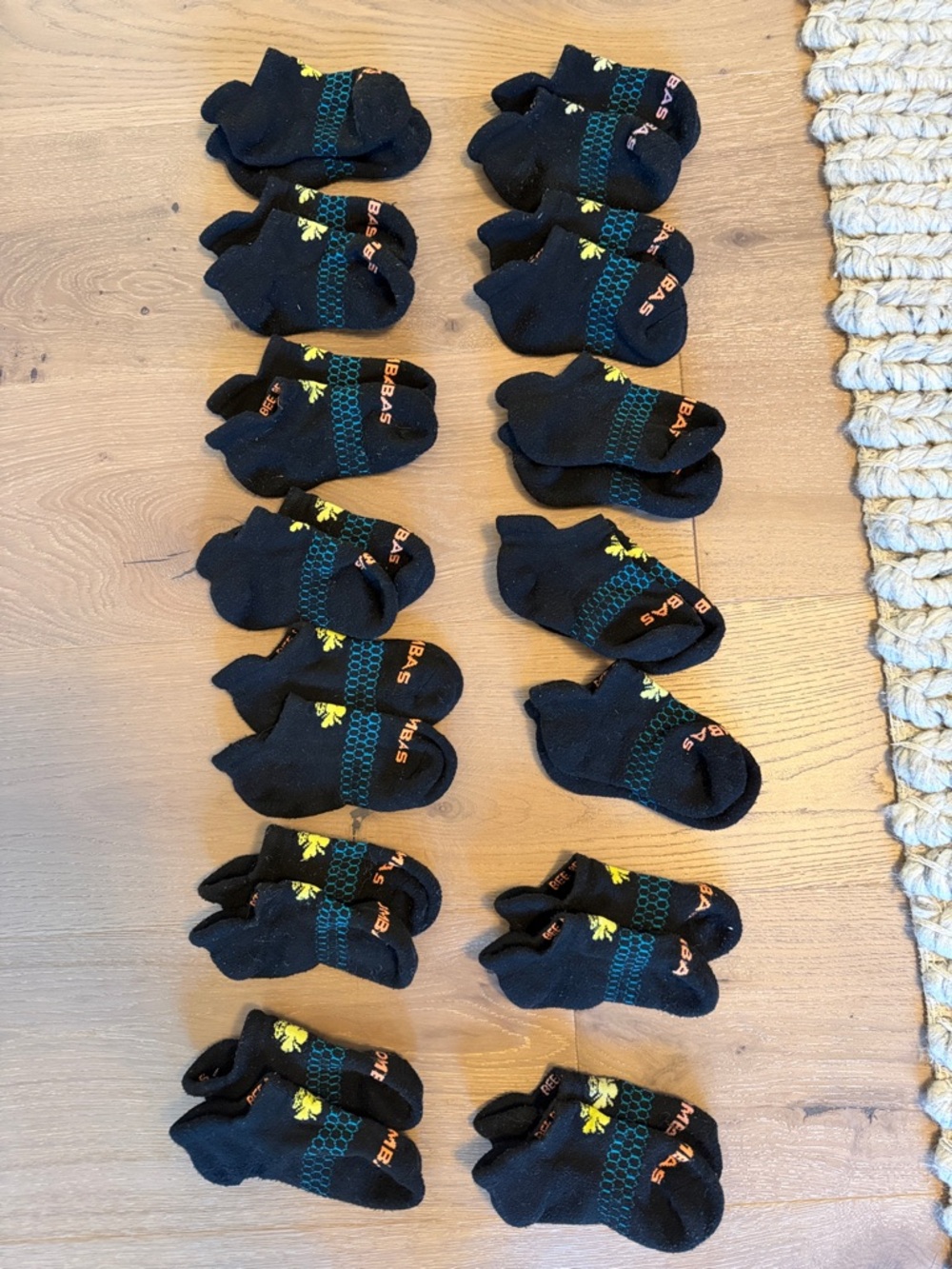 Bombas Youth Ankle Sock XS Black (14 Pairs)